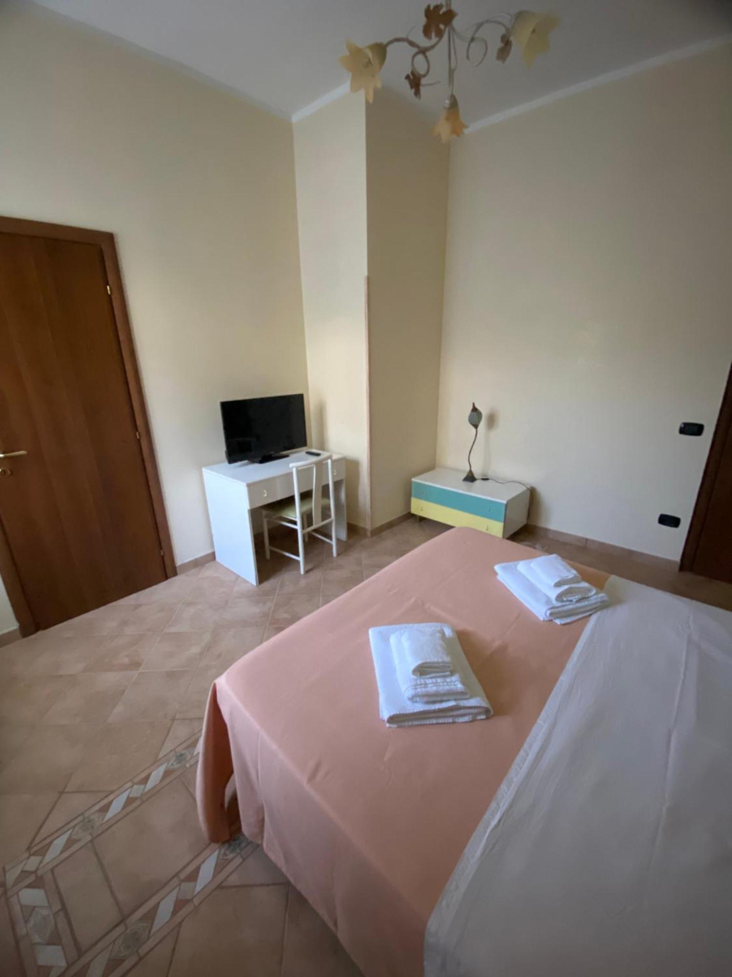 L'Albero Di Limoni Sul Mare Di Pizzo Villa Bagian luar foto